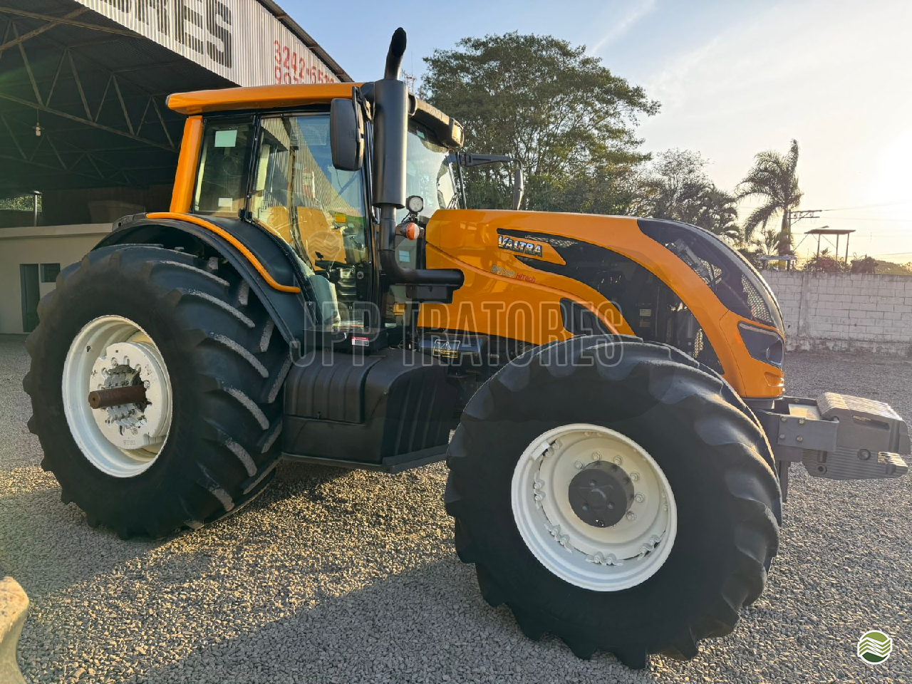 TRATOR VALTRA VALTRA BH 224 HiTech Tração 4x4 JPP Tratores MONTE ALTO SÃO PAULO SP